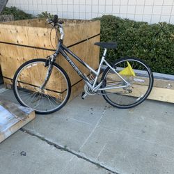 Trek Multitrack 7200 Road Bike