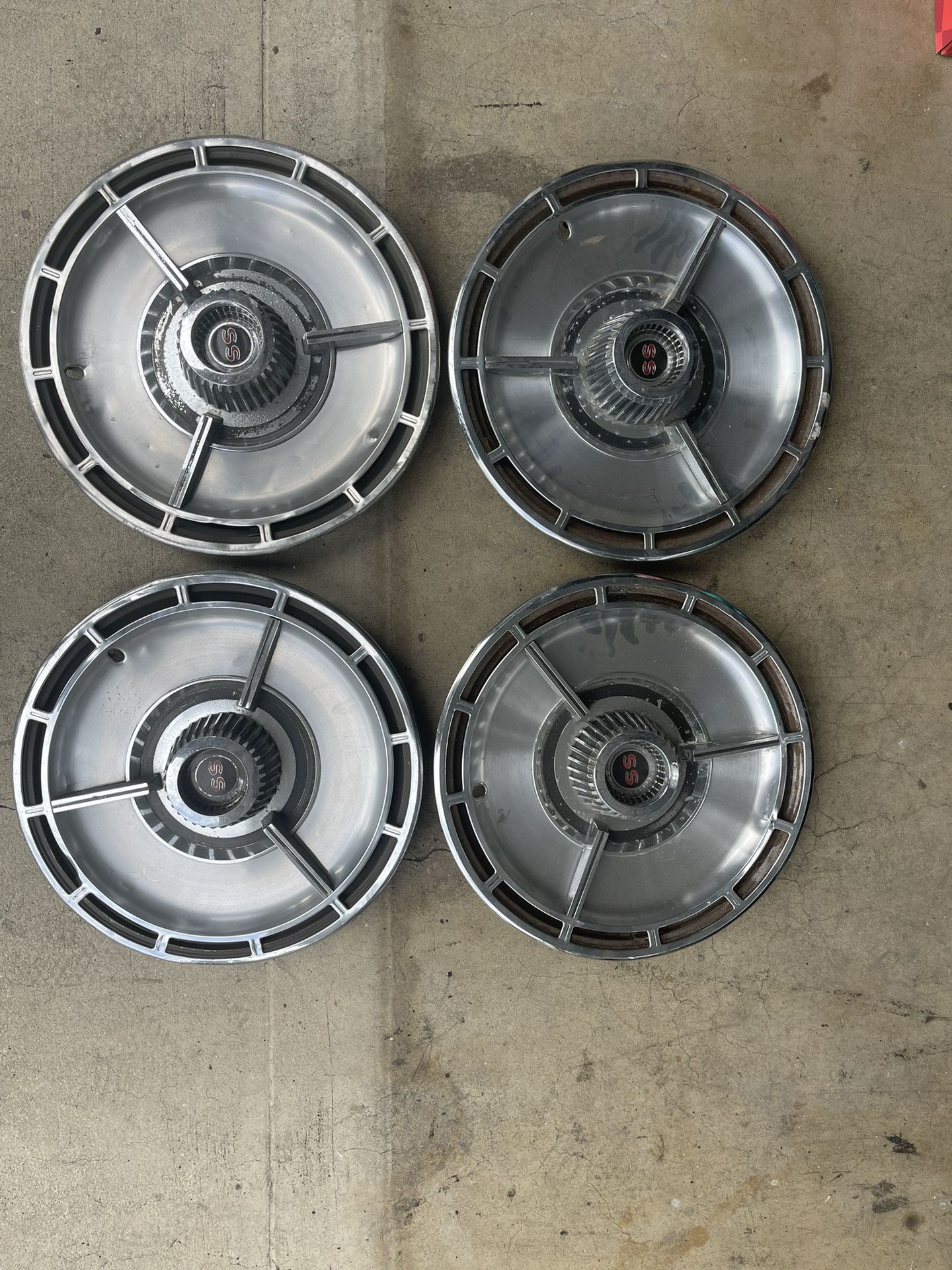 1964 Impala SS Hubcaps
