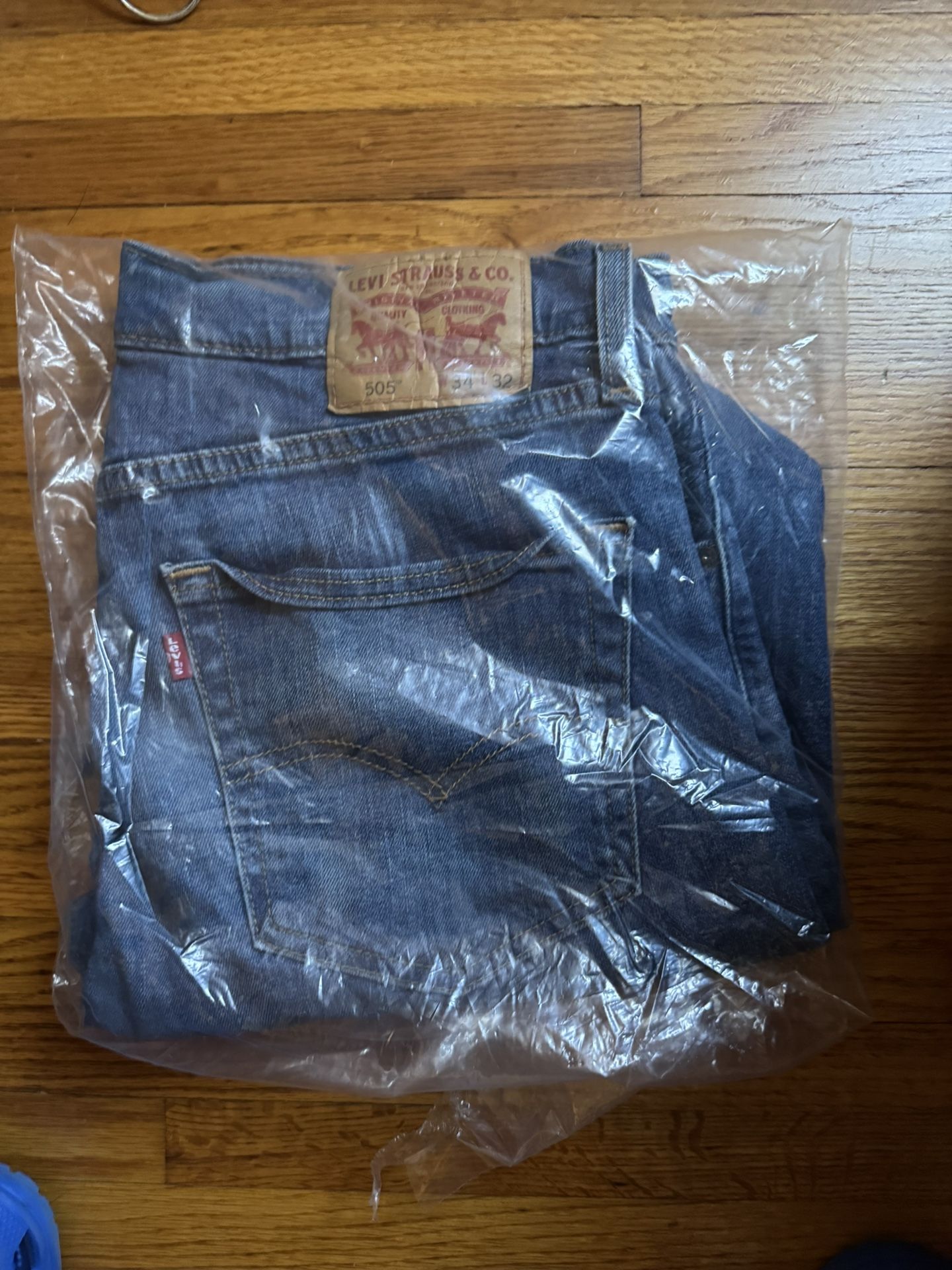 Levis 505