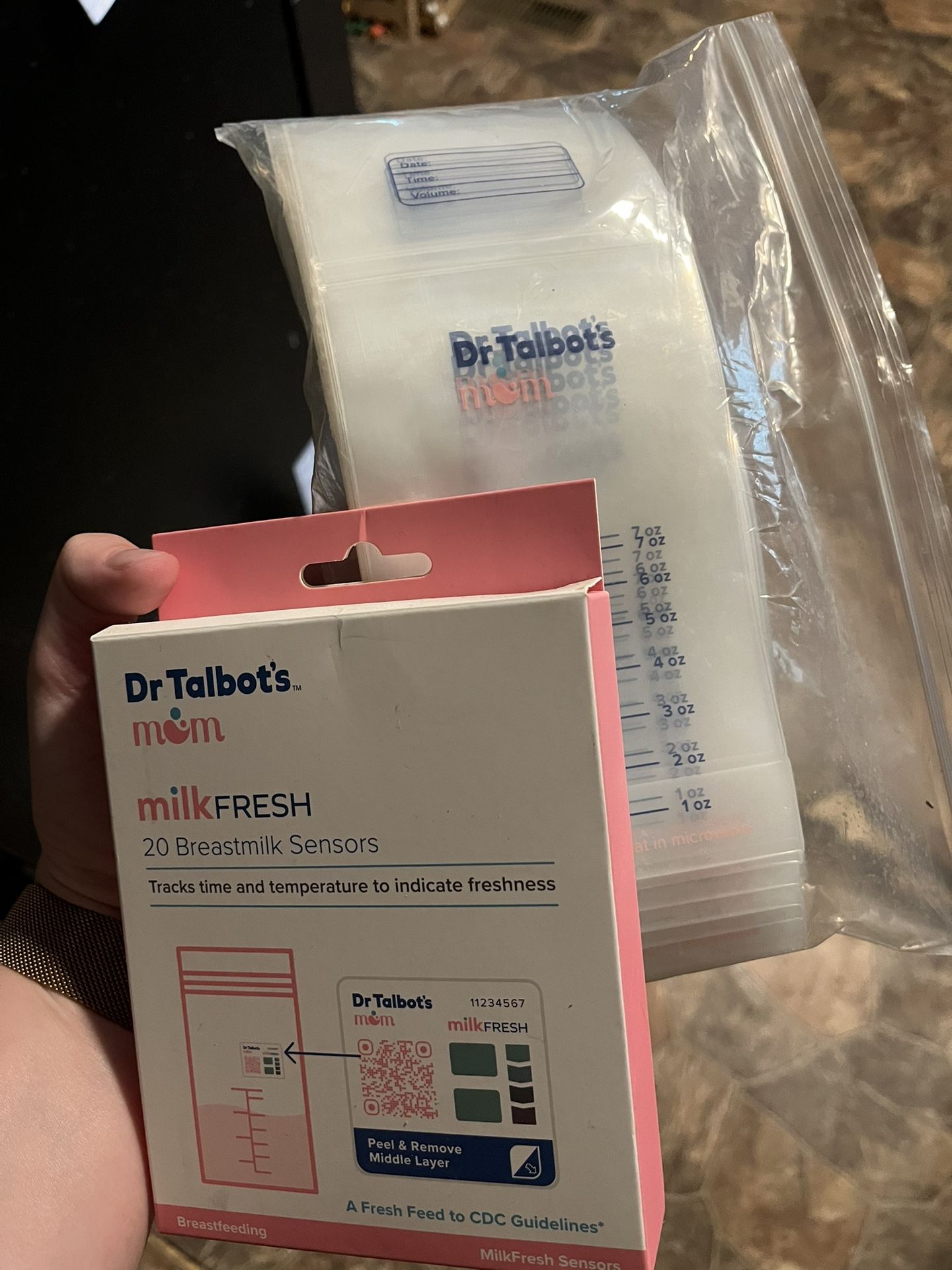 Momcozy S9 Breast Pump And Supplies