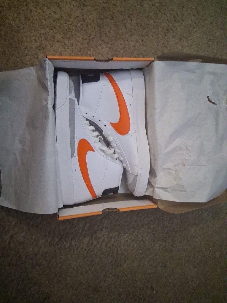Nike Blazer 77' Mid Suns Orange Sz 12 $100