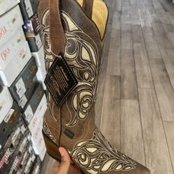 womens western boots