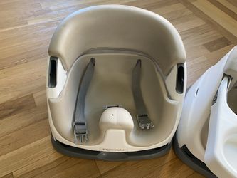 Ingenuity Baby Base 2-in-1 Booster Feeding and Floor Seat with Self-Storing  Tray for Sale in Salinas, CA - OfferUp