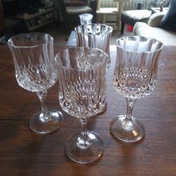 ($20) New Crystal Wine Glasses Imported From France