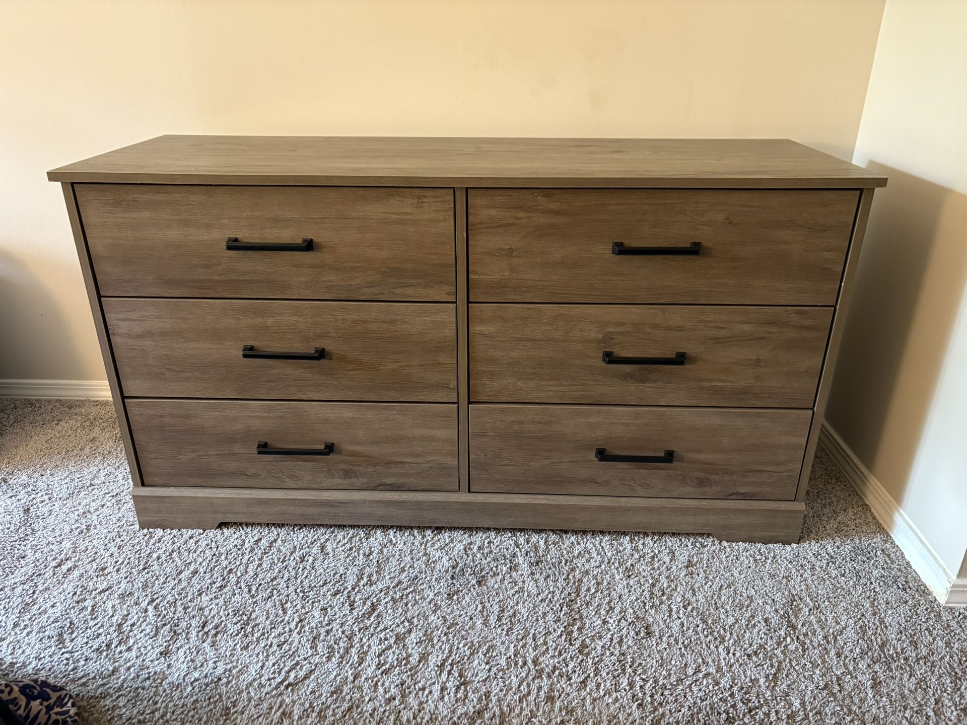 6-Drawer Dresser