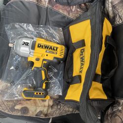 Dewalt  1/2       3 Speed Impact  Wrench  Condition  New 