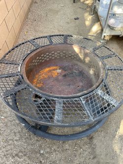 Outdoor Metal Fire Pit with Grate