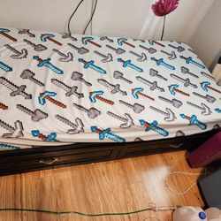 Kids Twin Bed With Storage