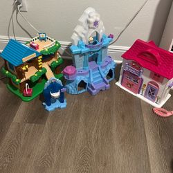 Plastic  Toy Houses 