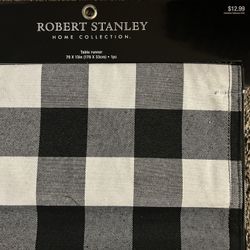 Black And White Buffalo Check Print Table Cloth And Bags