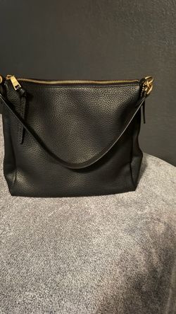 Coach bag Leather color black and gold good condition Auténtic 👍🏻