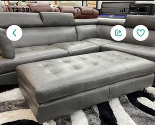 Modern Sectional With Ottoman