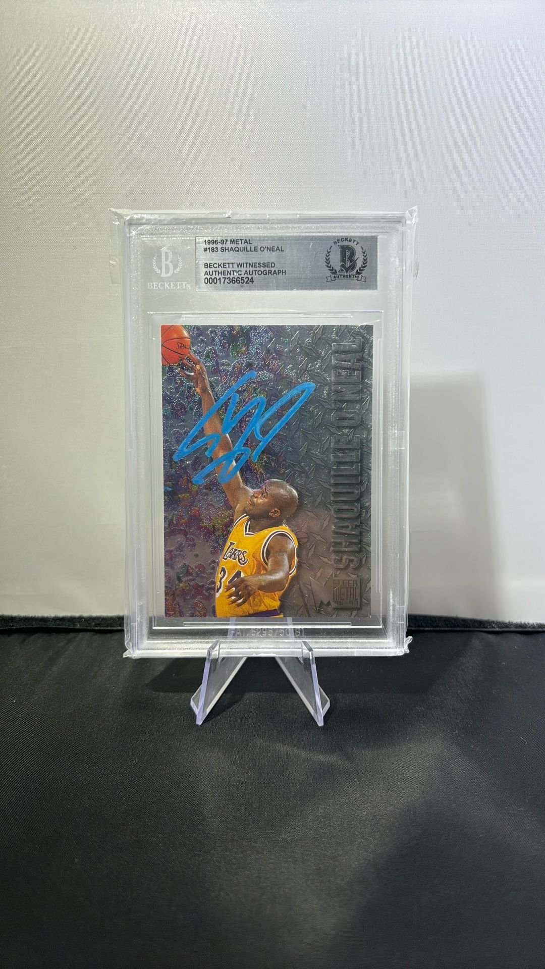1996-97 Shaq Auto (Light Blue) BGS Authentic