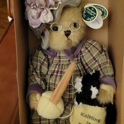 Bearington Collection Mrs. Knitter New In Box