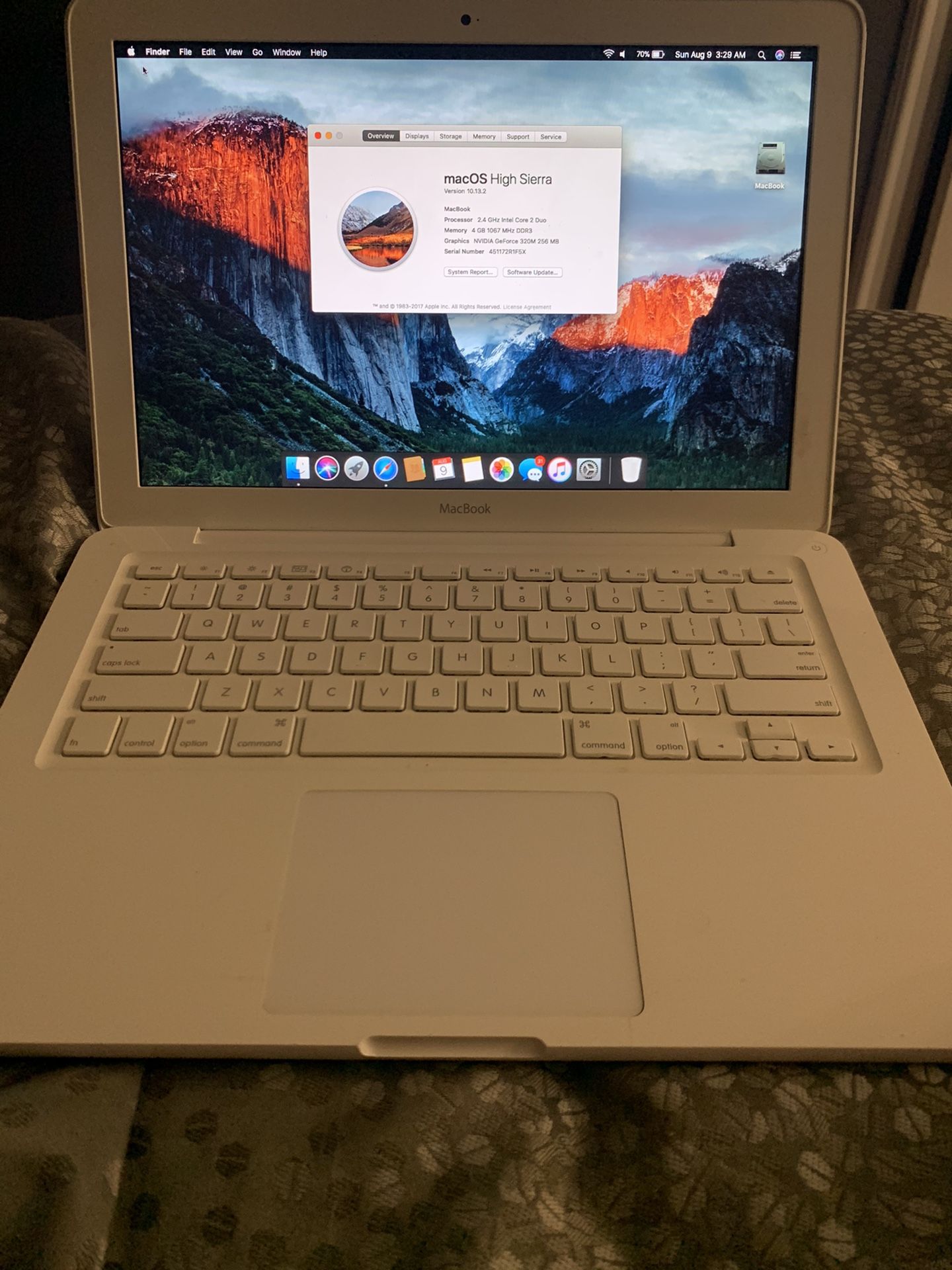 Apple MacBook A1342 13.3" Laptop - MC516LL/A (May, 2010)