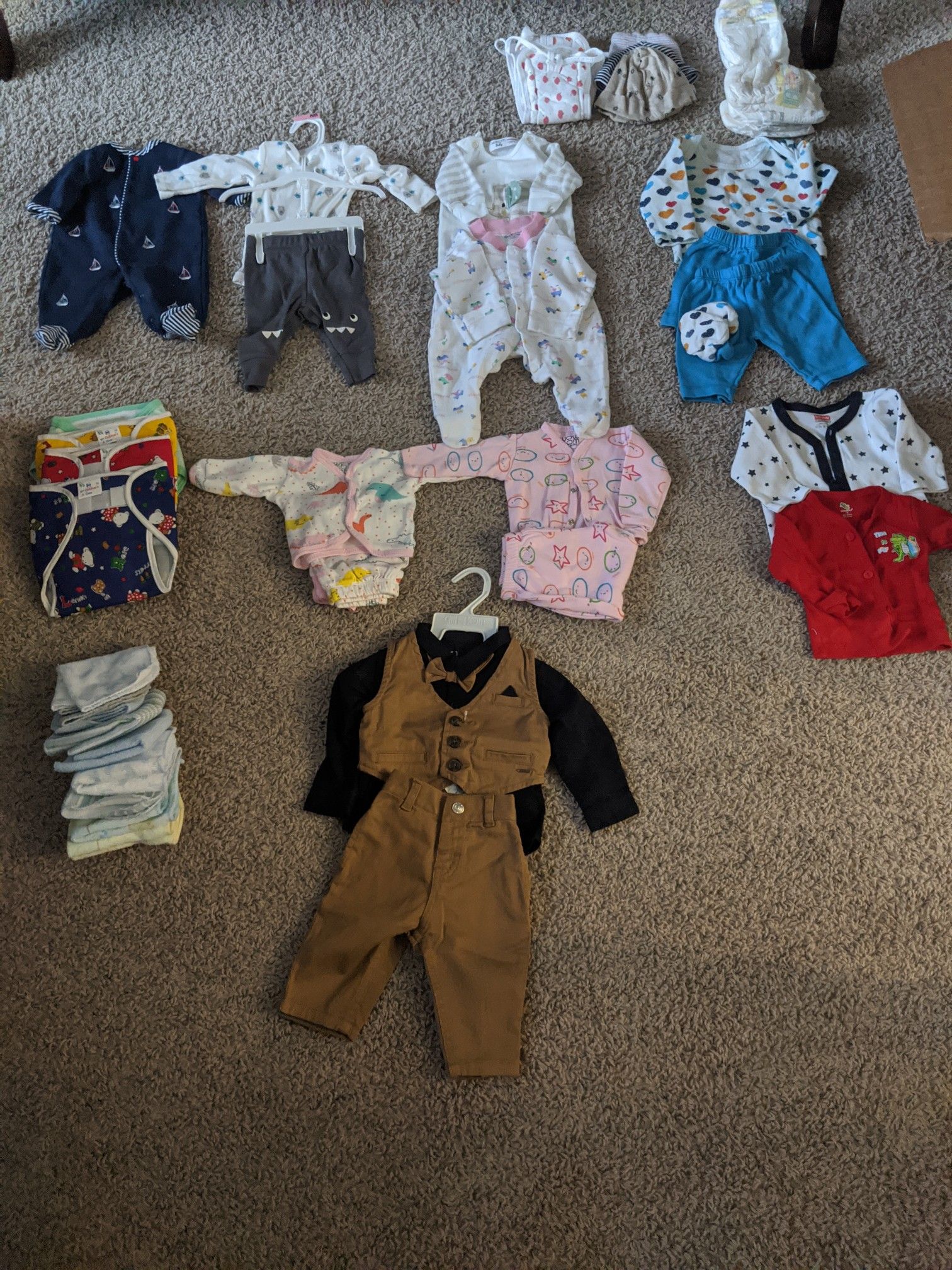 Baby clothes, cloth diaper, cap, hand towels