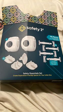 Safety 1st DoorKnob Covers, Latches, and Thermometer