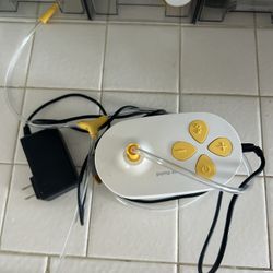 Medela Pump And Parts 