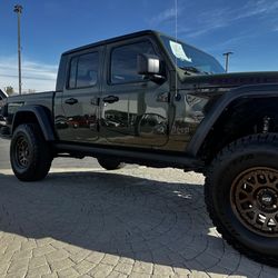 Rick sliders Jeep Gladiator