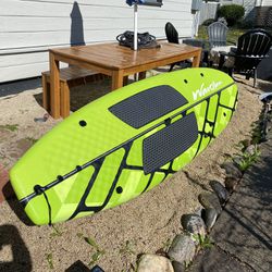 9’6” Wavestorm paddleboard!