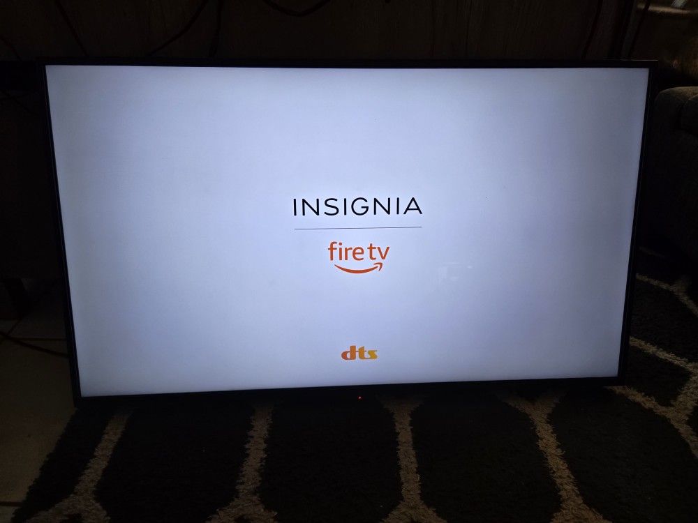 43" Insignia LED Amazon Smart TV With Wall Mount