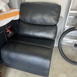 Sectional seat . OBO