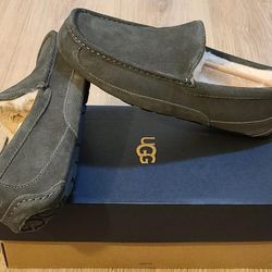 UGG Shoes Size 8 For Men 