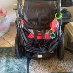 Range Jogger Stroller 