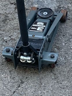 Pittsburgh 3 Ton Heavy Duty Floor Jack