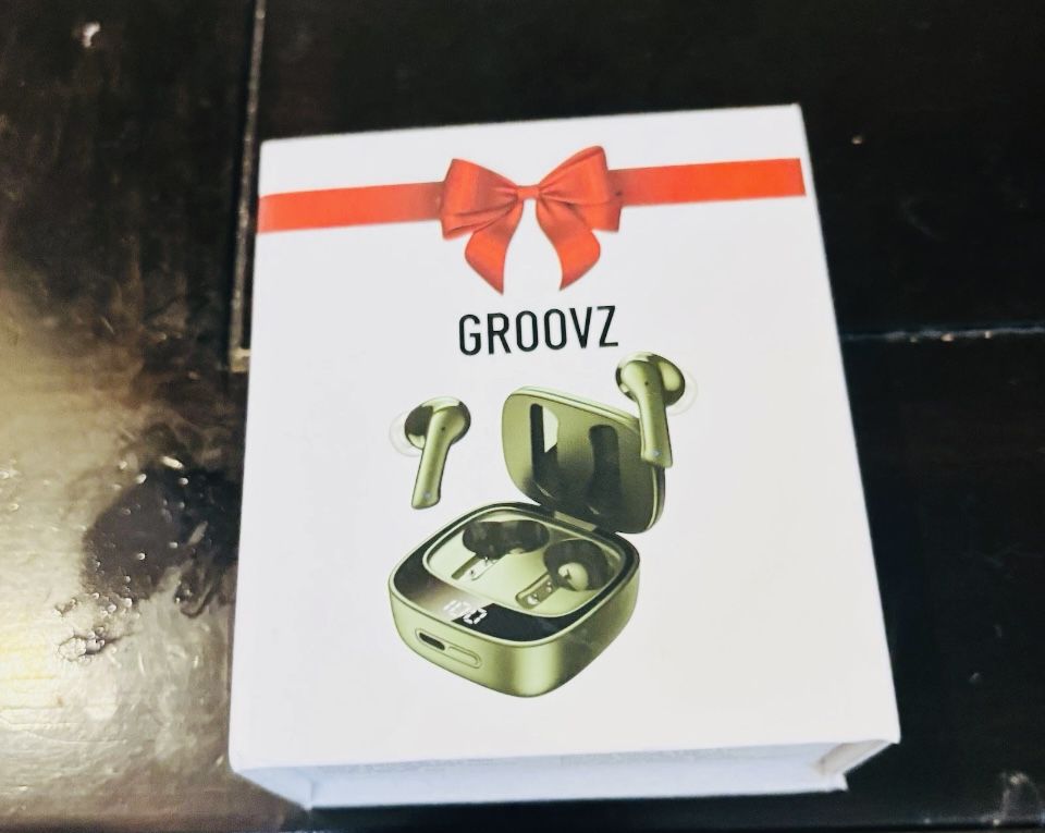 GROOVZ Wireless Earbuds with LED Charging Case