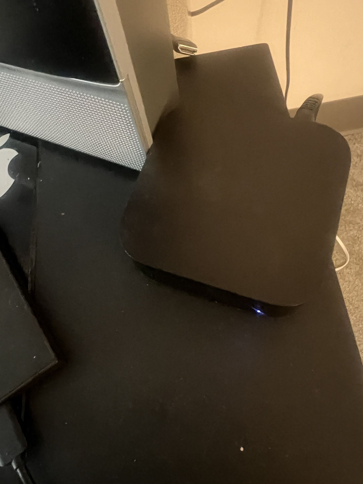 Apple TV (4th Gen)