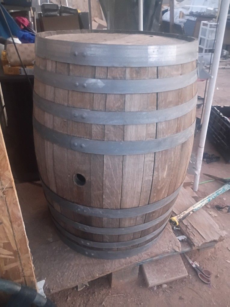 White American Oak 63 Gallon Barrel ẞ