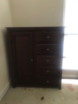 Dresser