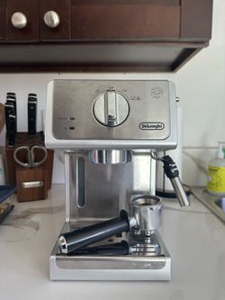 De'Longhi 15 Bar Espresso & Cappuccino Machine