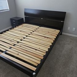 CAL KING 4 Piece Bedroom Set.