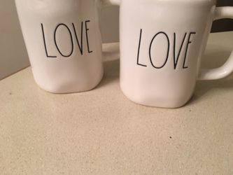 Rae Dunn mugs