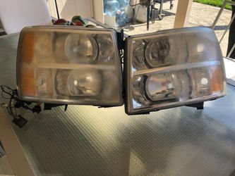Chevrolet Silverado OEM Headlights
