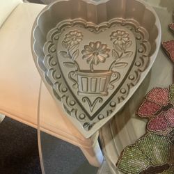 Flower Heart Pan