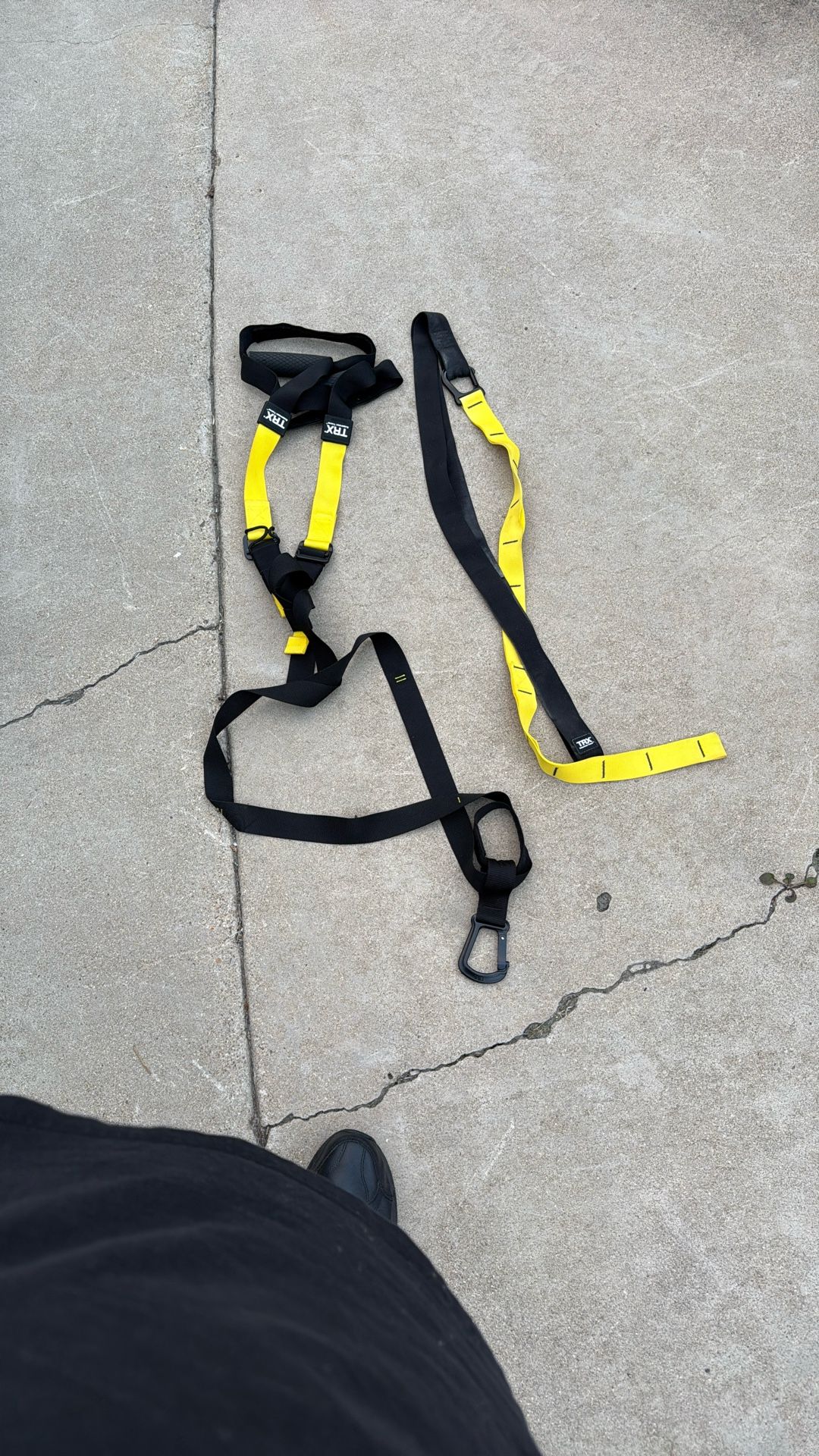 TRX Suspension Trainer Resistance Workout Exercise