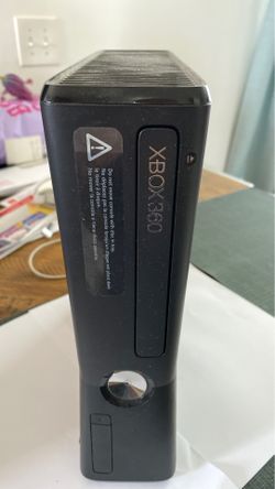 Xbox 360 w/kinetic and controller