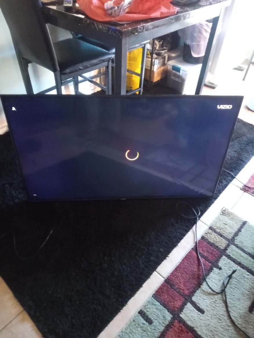 50 INCH VIZIO SMART TV