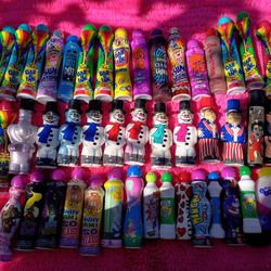 Huge Lot Of 48 Bingo Daubers Elvis, Betty Boop, Scooter Snowman And More!!