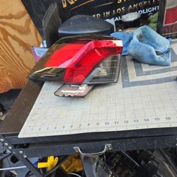 2019-2025 TOYOTA RAV4 OUTER TAIL LIGHT OEM LH LEFT DRIVER SIDE LED 81560-0R090