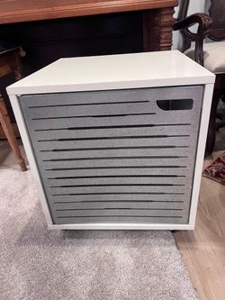 Free side table