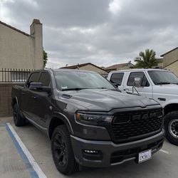 2026 Ram 1500 4x4 v8 hemi