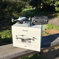 DJI Spark Fly-More Combo 