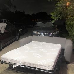 Sleeper Sofa / Pullout Couch - Delivery Available 
