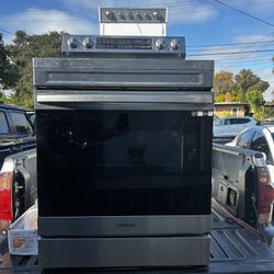 30 in. 5-Burner Element Smart Freestanding Electric Range in Stainless Steel with Wi-Fi and No Preheat AirFry