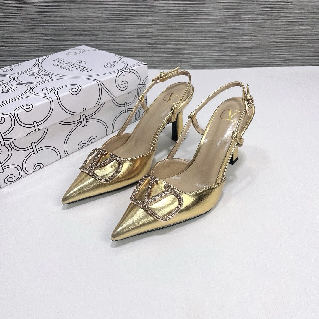 Brand new sandals with high heels