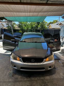 2002 Lexus is300